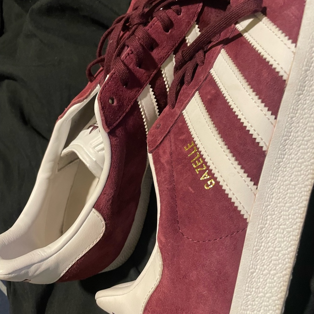 Adidas’ Mens size 11